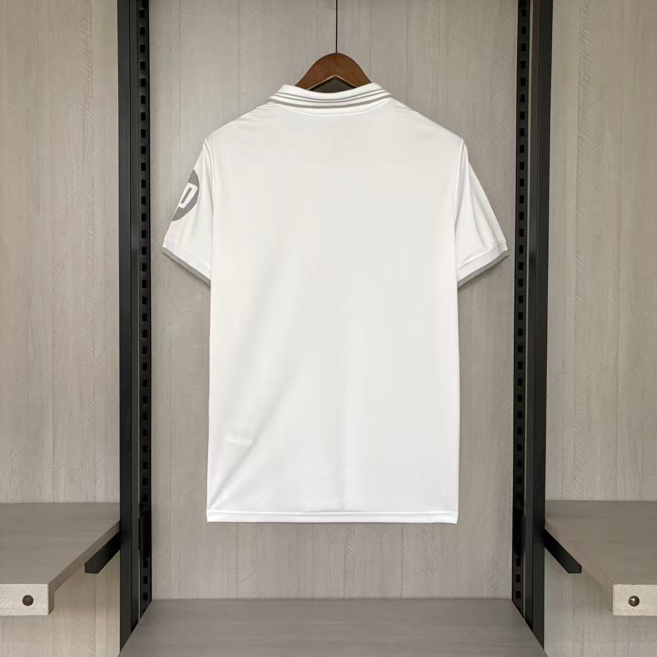 Camisola Real Madrid especial aniversário branca 2026/27