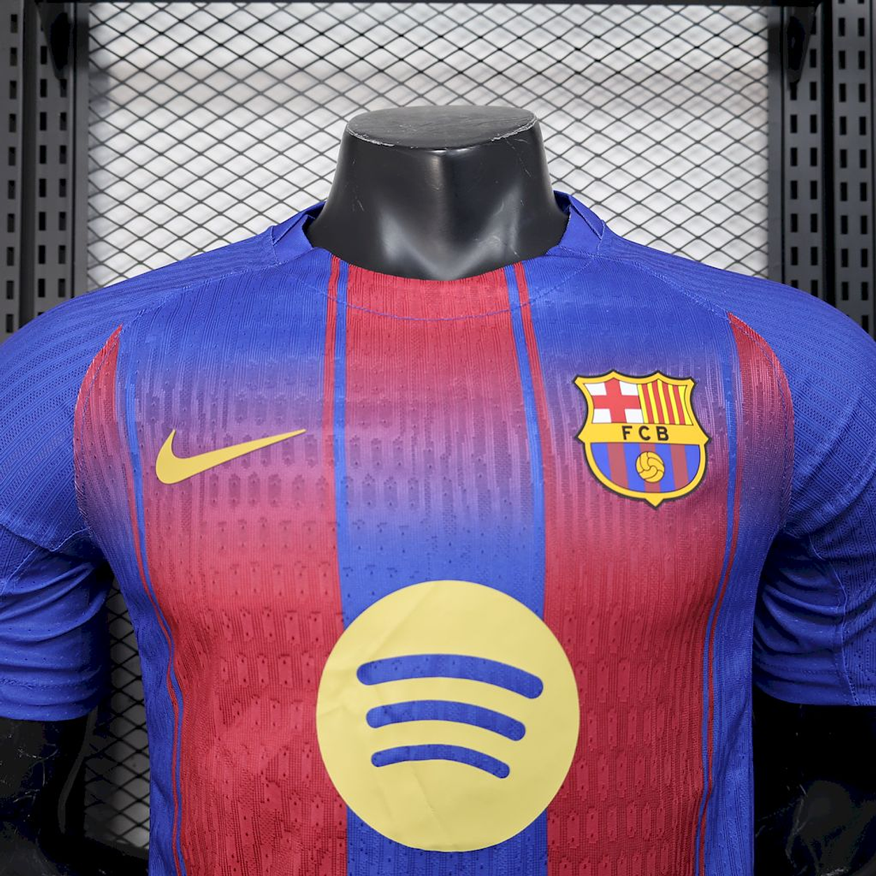 Camisola Barcelona home azul e vermelha - Player 2025/26