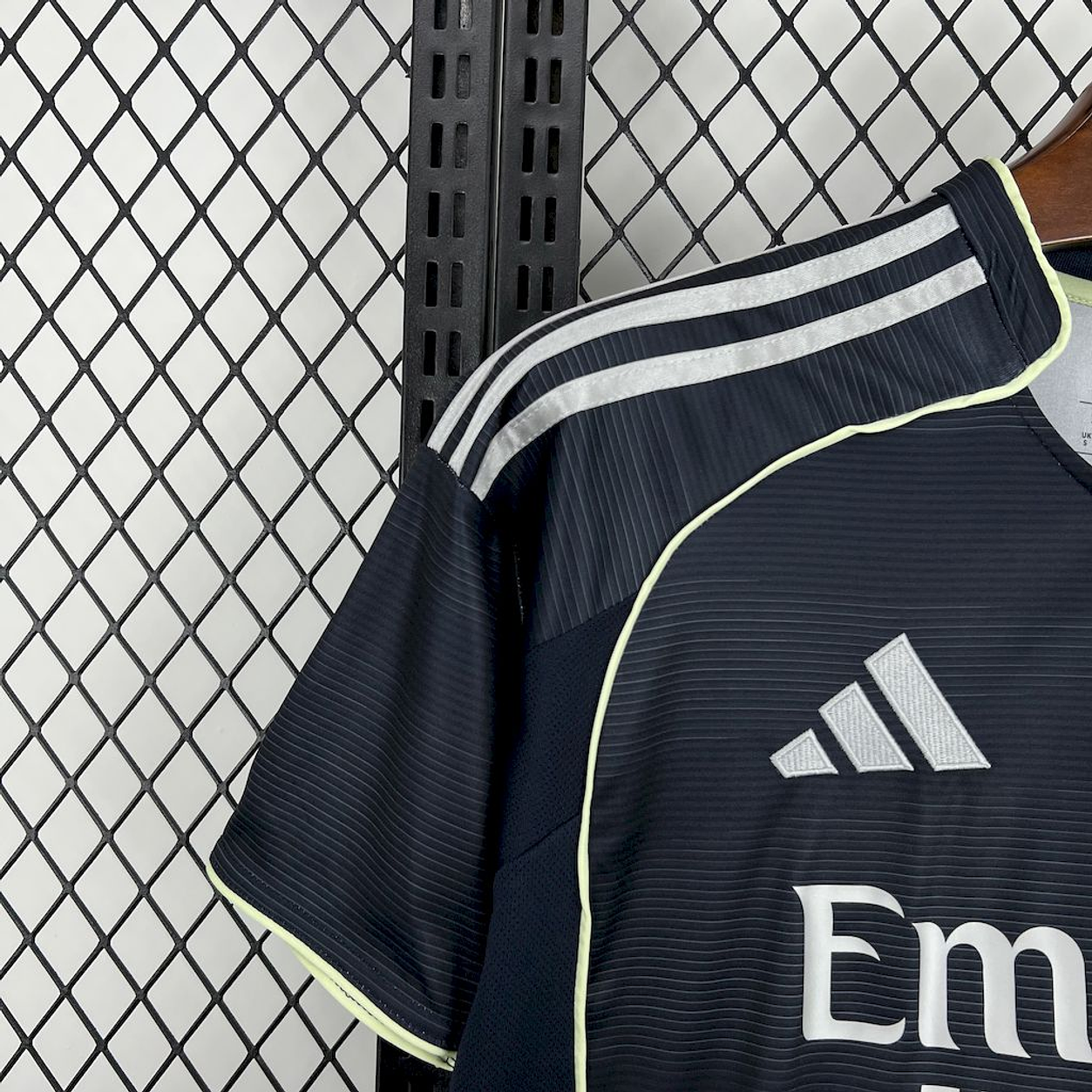 Camisola Real Madrid alternativa 2025/26