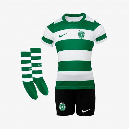 Conjunto infantil COM MEIAS principal 2025/26