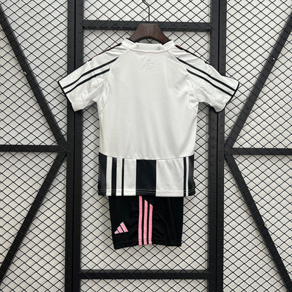 Conjunto Infantil Juventus home 2025/26