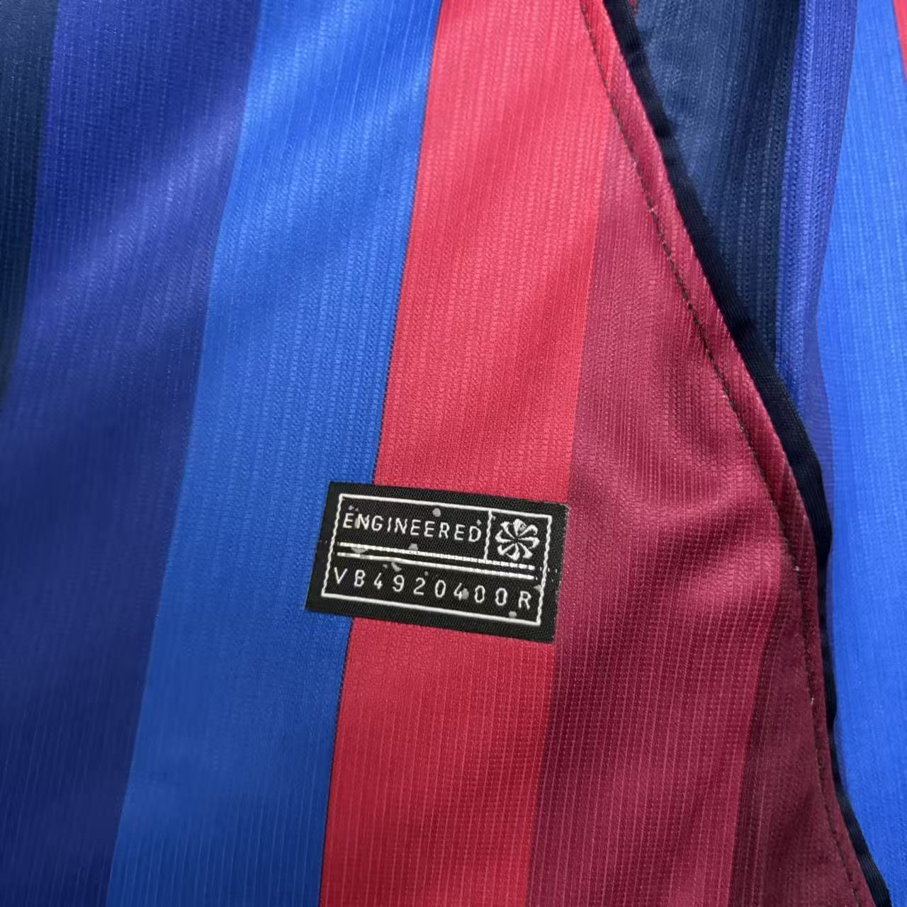 Camisola Barcelona home azul e vermelho 2026/27
