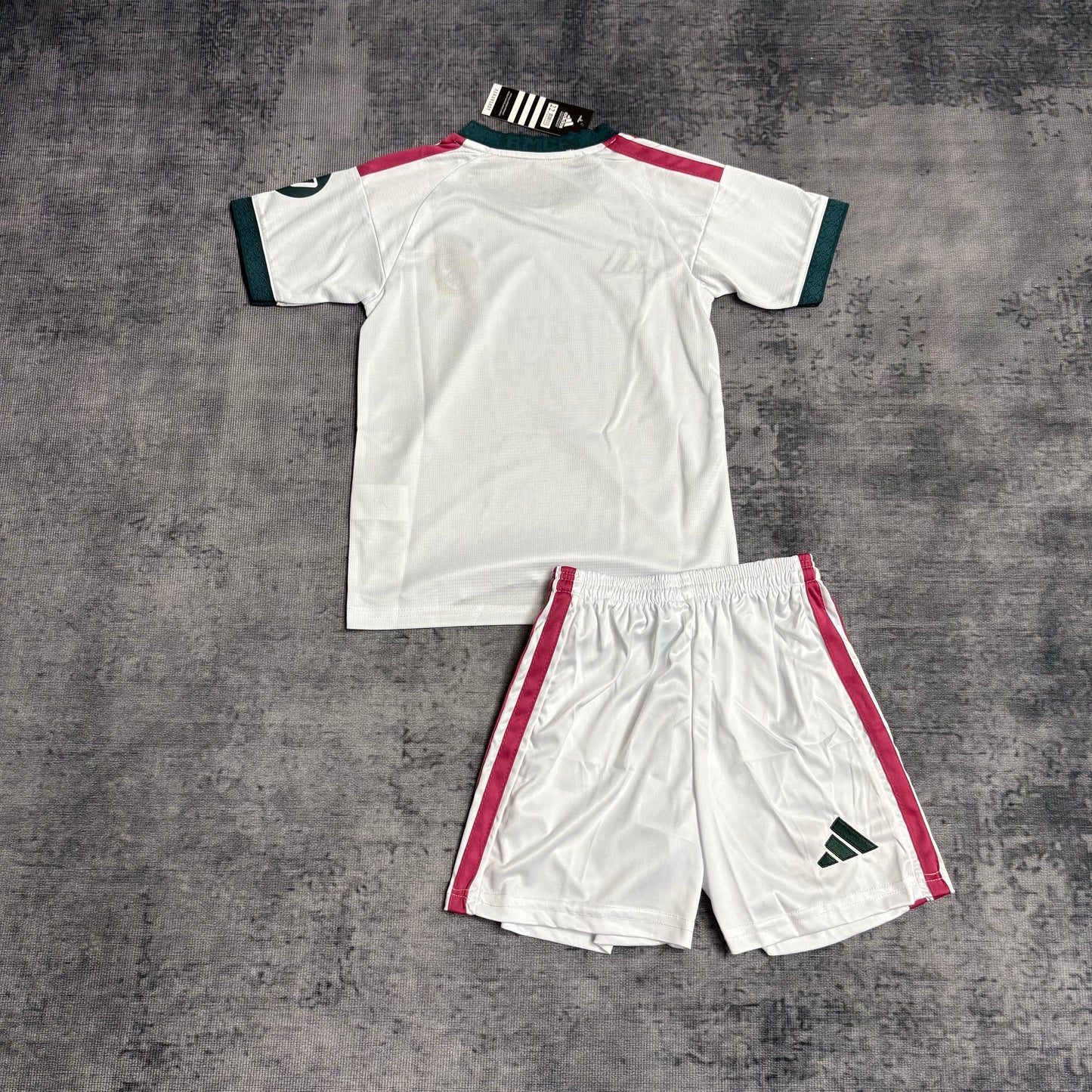 Conjunto Infantil Real Madrid home branco 2026/27