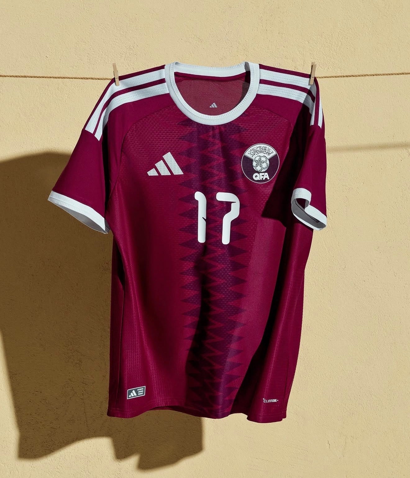 Camisola Seleção do Qatar principal vermelha - Copa do Mundo 2026