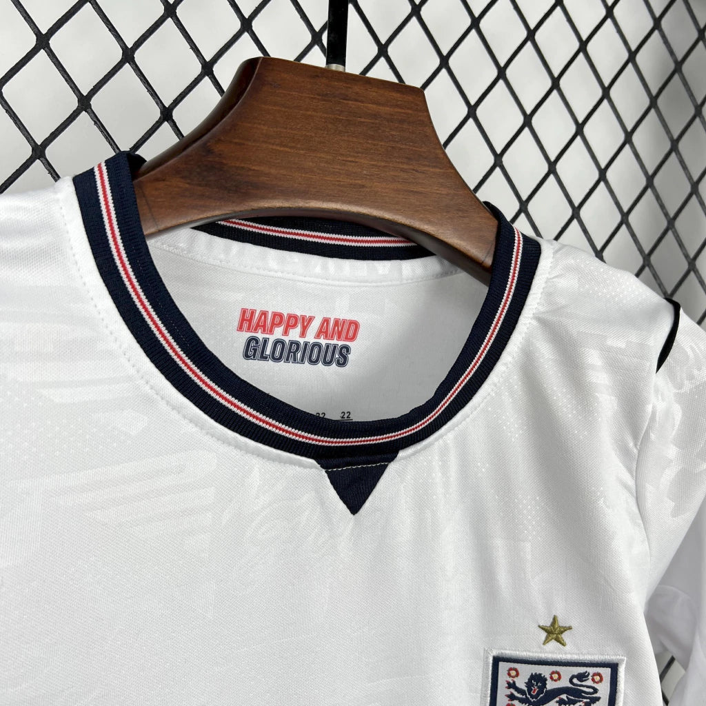 Conjunto infantil Seleção Inglaterra principal branca COPA DO MUNDO 2026