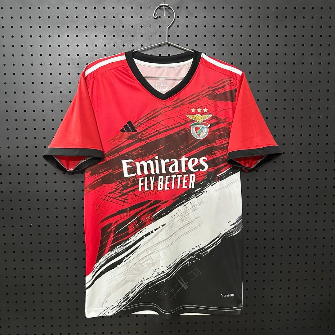 Camisola concept exclusiva vermelha, branca e preta 2026/27 - LANÇAMENTO