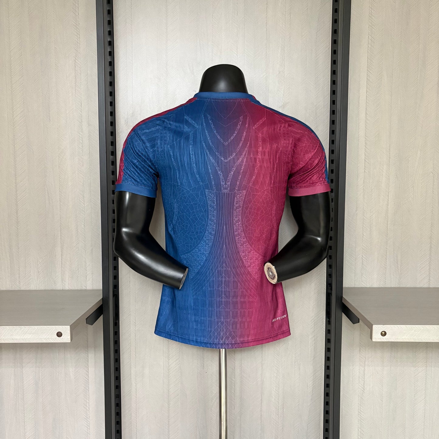 Camisola Barcelona Special Edition azul e vermelha  - Player 2026/27