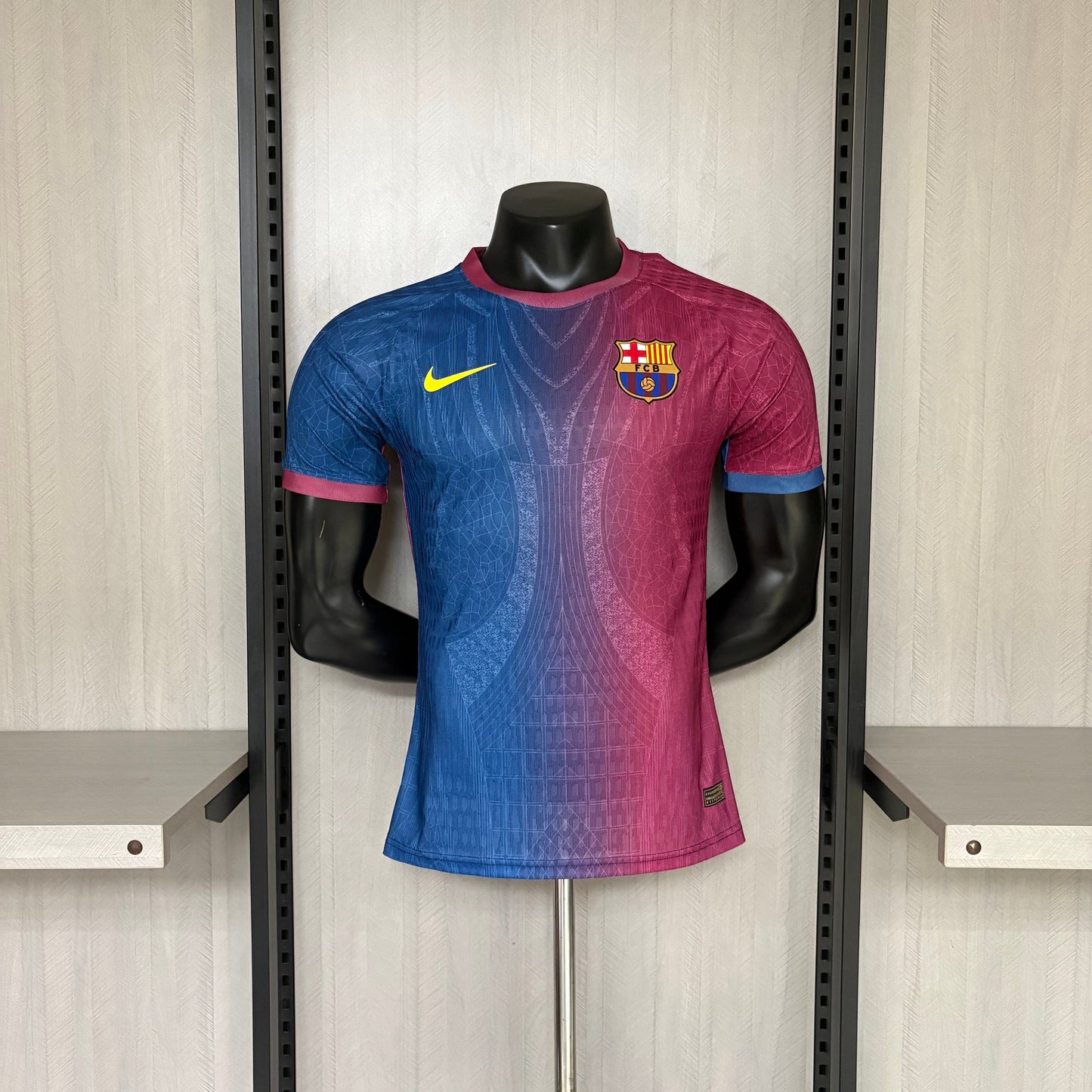 Camisola Barcelona Special Edition azul e vermelha  - Player 2026/27