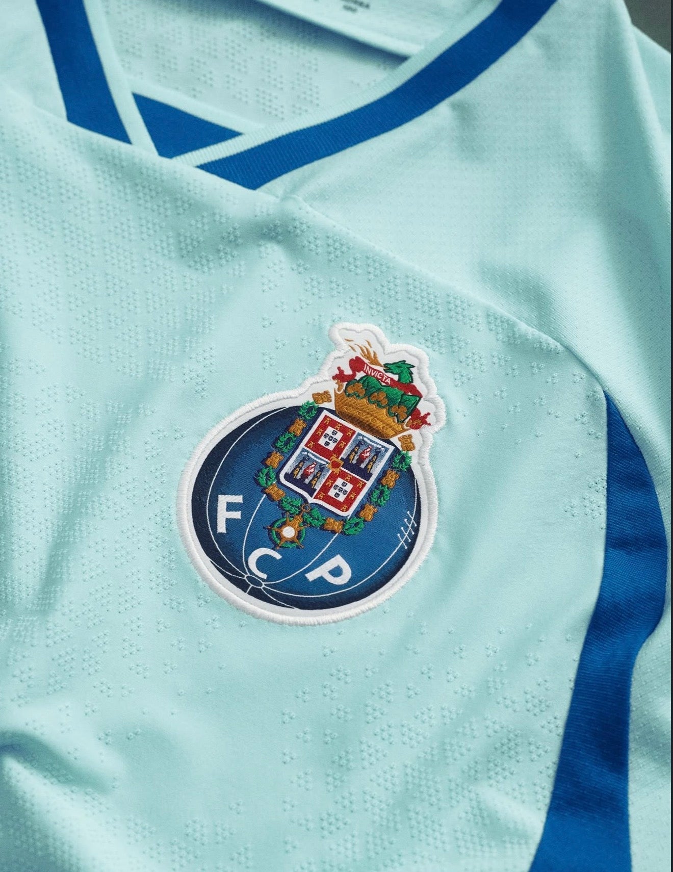 Conjunto infantil dragão TERCEIRO EQUIPAMENTO 2026/27 azul – pré venda (11 a 22 dias úteis)