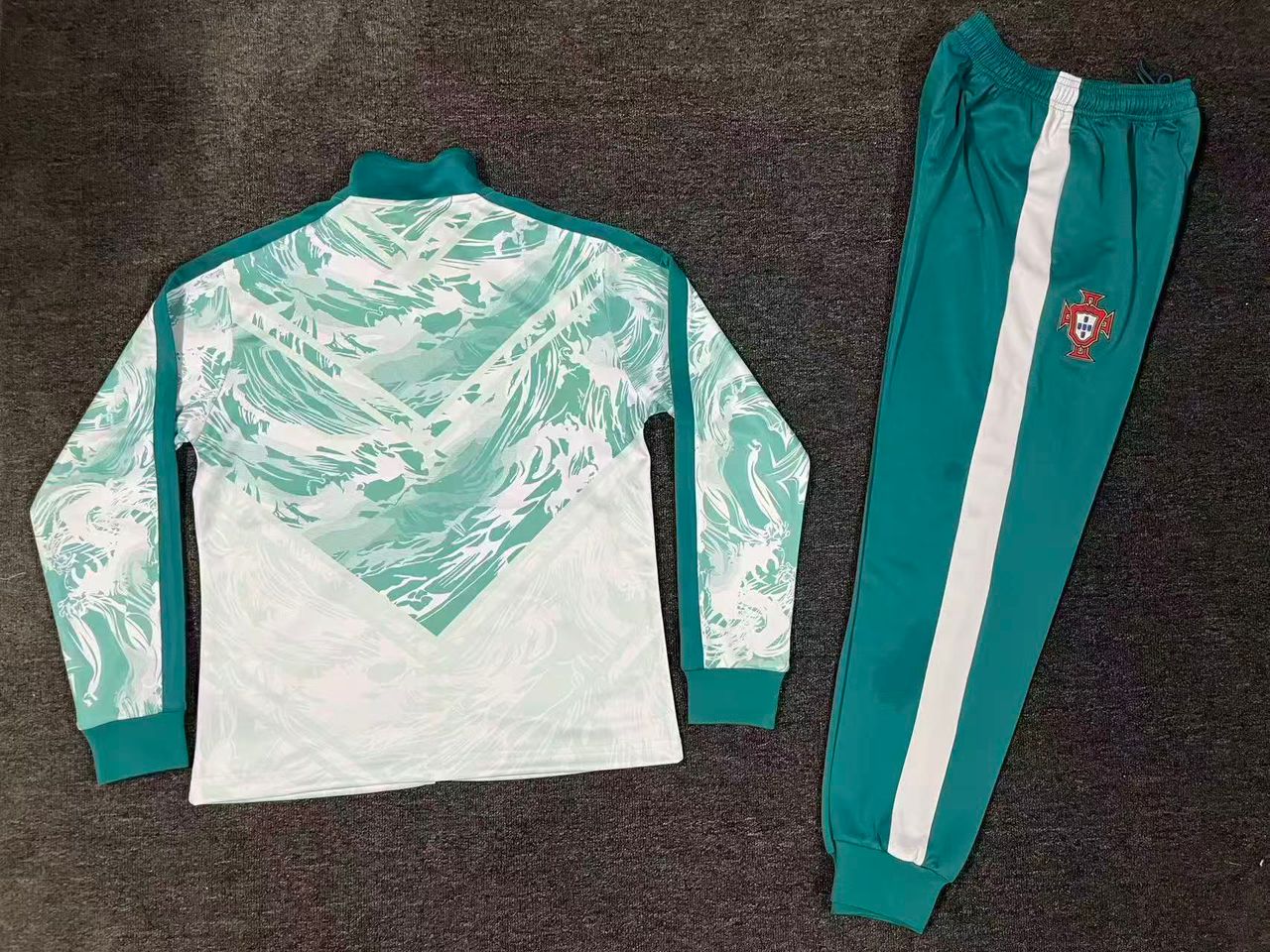 Fato de Treino Seleção de Portugal king cor verde 2026/27