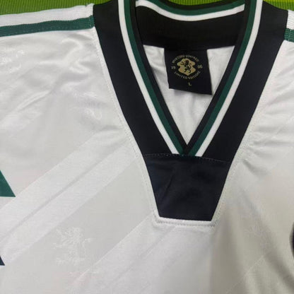 Camisola VINTAGE retrô branca ANOS 90 - 2025/26