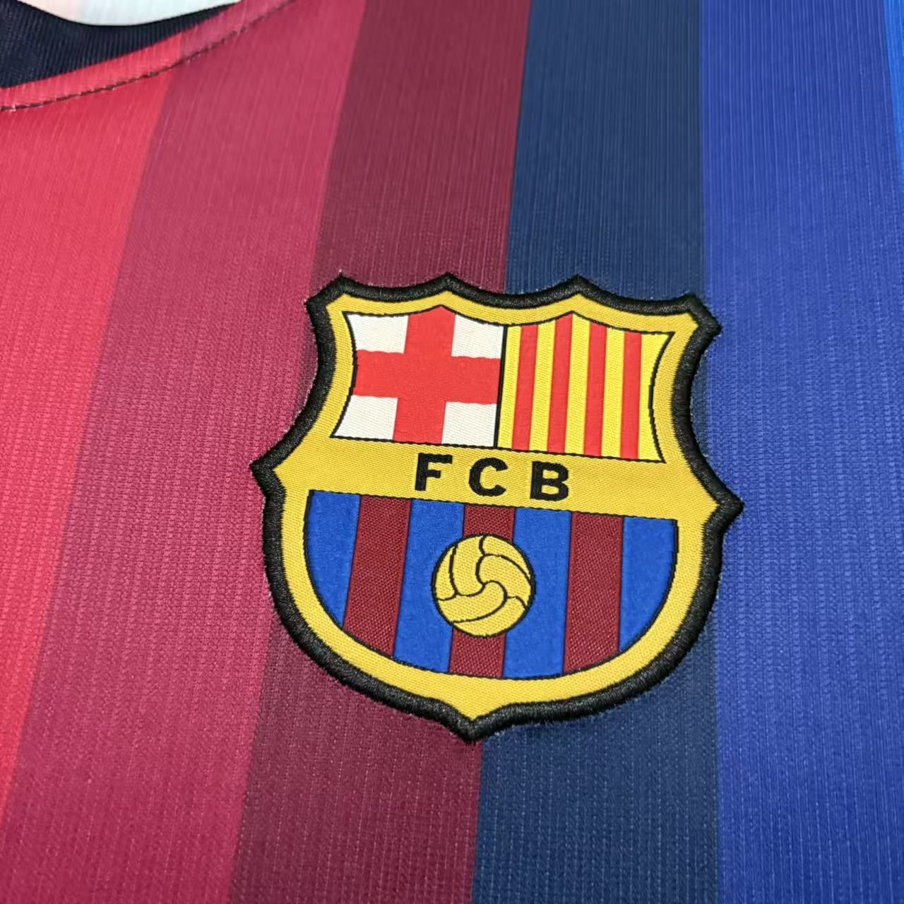 Camisola Barcelona home azul e vermelho 2026/27