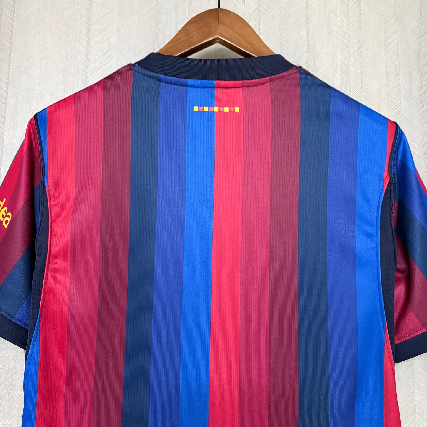 Camisola Barcelona home azul e vermelho 2026/27