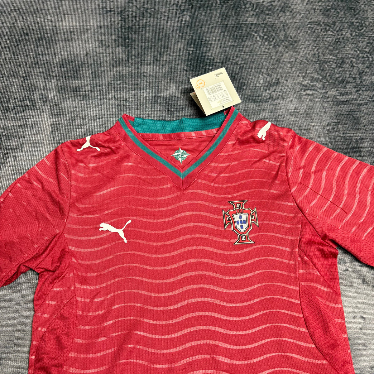Conjunto infantil MANGA LONGA Seleção de Portugal principal COPA DO MUNDO 2026 - vermelha