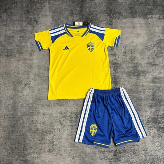 Conjunto infantil Seleção Suécia principal amarela COPA DO MUNDO 2026