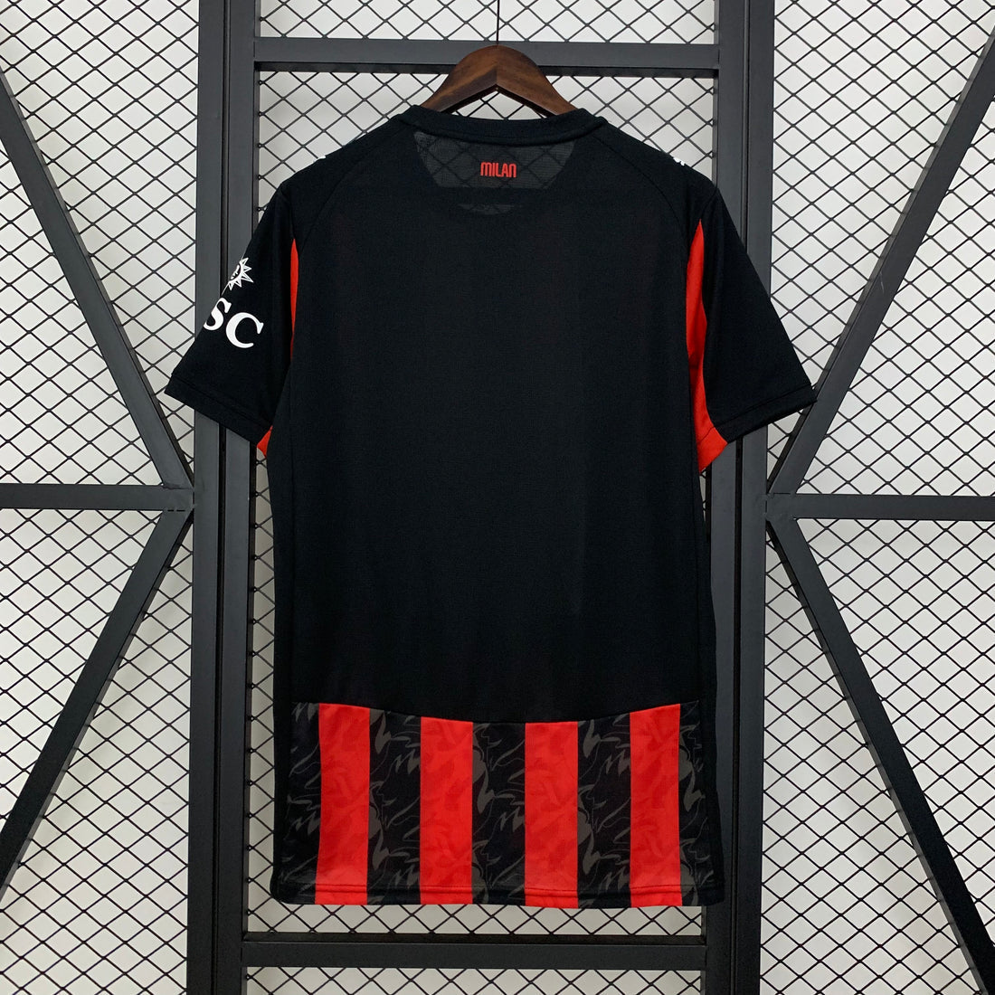 Camisola Milan principal 2025/26